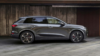 AUDI Q6 e-tron  quattro Business Advanced