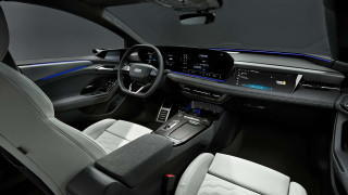 AUDI A6 e-tron Avant quattro Business Advanced