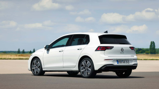 VOLKSWAGEN Golf 1.5 TSI eHybrid DSG Life
