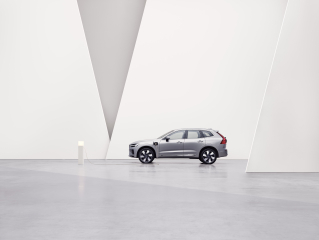 VOLVO XC60 T6 Plug-in hybrid AWD automatico Ultra Black Edition
