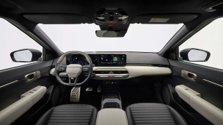 KIA EV4  81.4 kWh Long range Earth